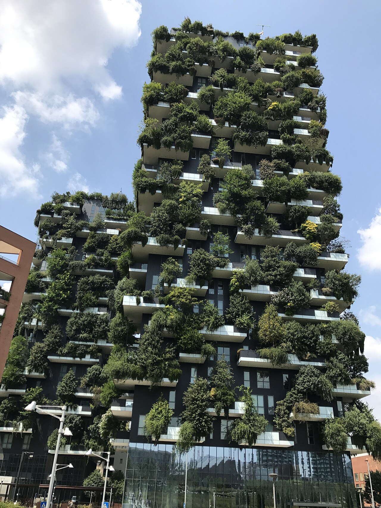 Bosco Verticale, Milan